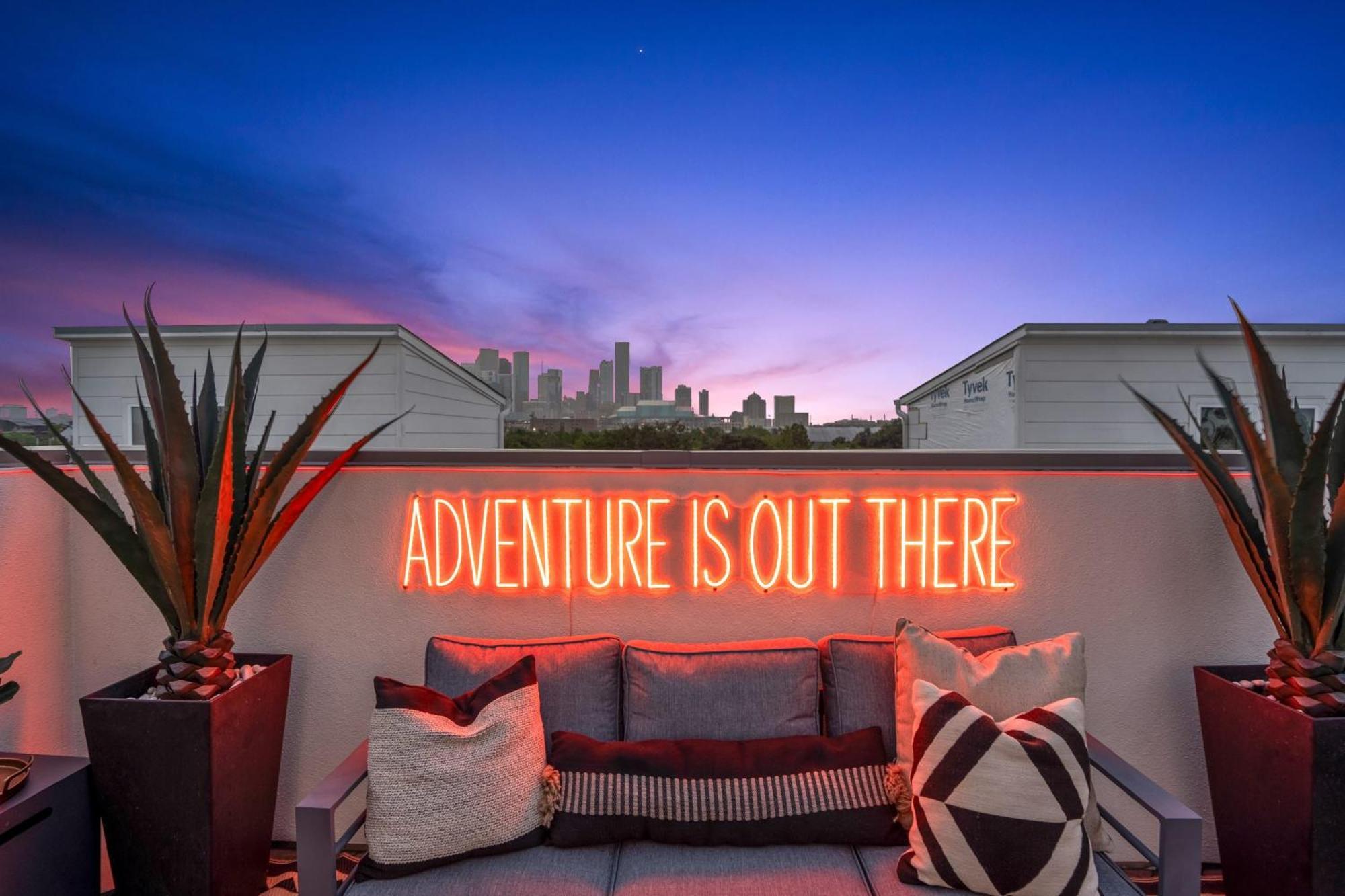 Vila Luxury Downtown Getaway With Breathtaking Views Houston Exteriér fotografie