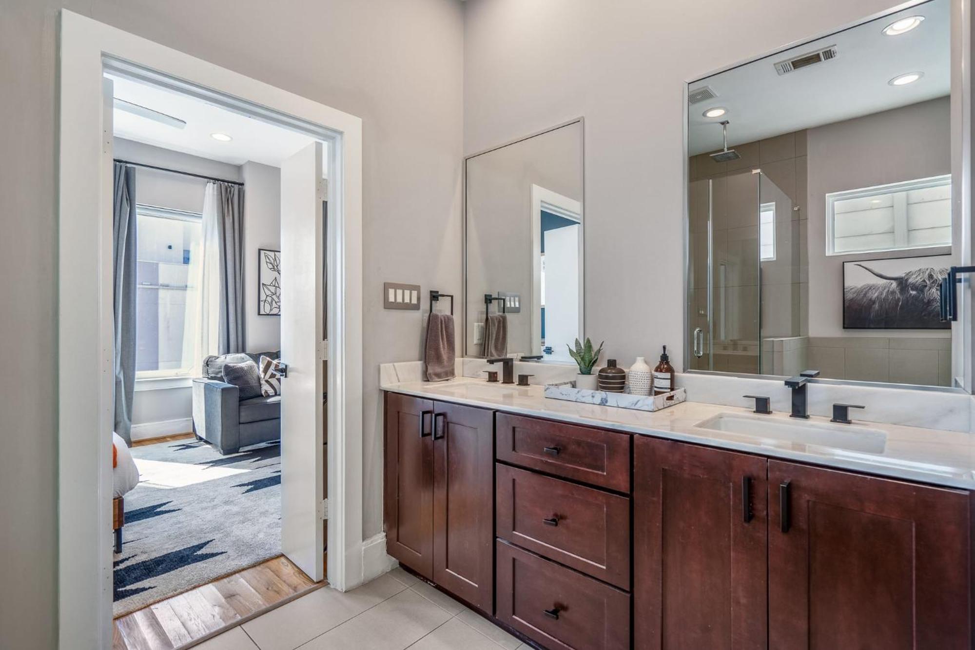 Vila Luxury Downtown Getaway With Breathtaking Views Houston Exteriér fotografie